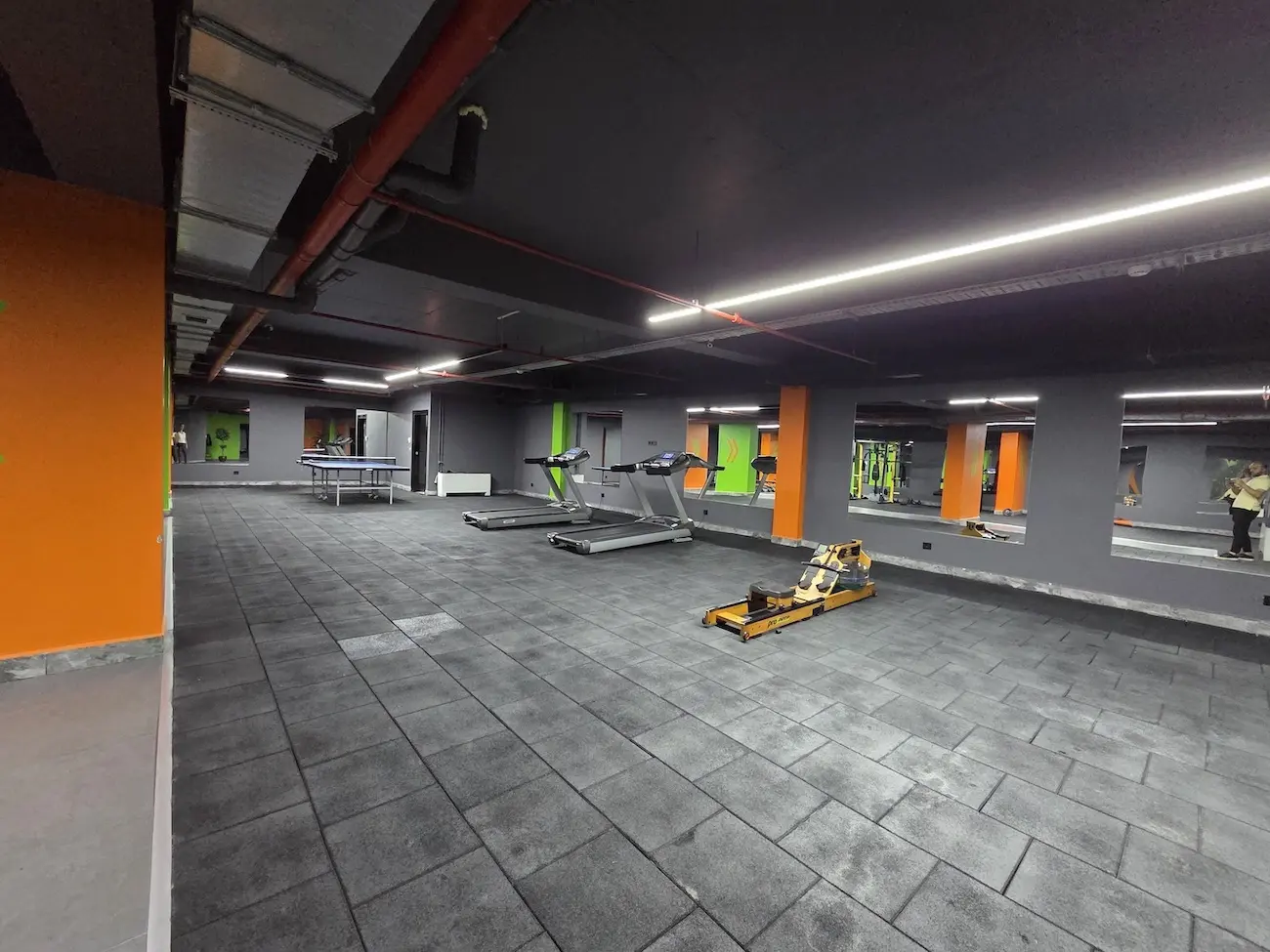 Modern on-site fitness club with professional gym equipment in a luxury apartment complex in Kağıthane, Istanbul.